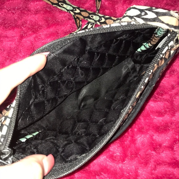 Vera Bradley Crossbody! - Picture 3 of 5
